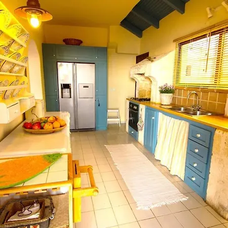 Sunny Argostoli (Kefalonia)